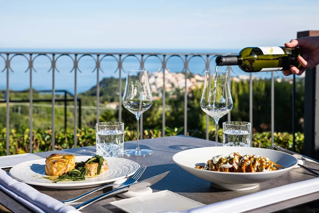 La Ginestra in Fiore | Ristorante & Camere_Numana_slider_image_3