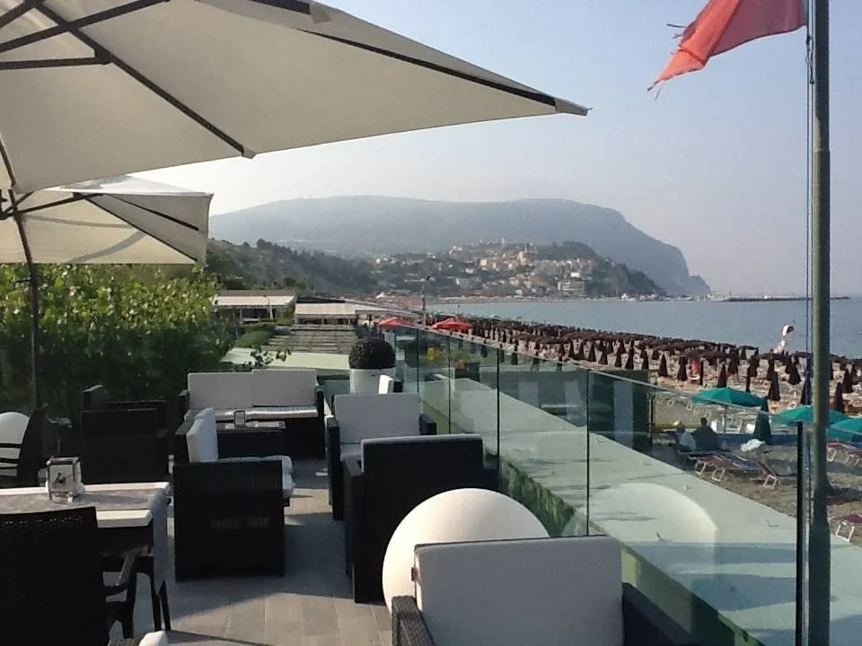 Ristorante La Perla_Numana_slider_image_1