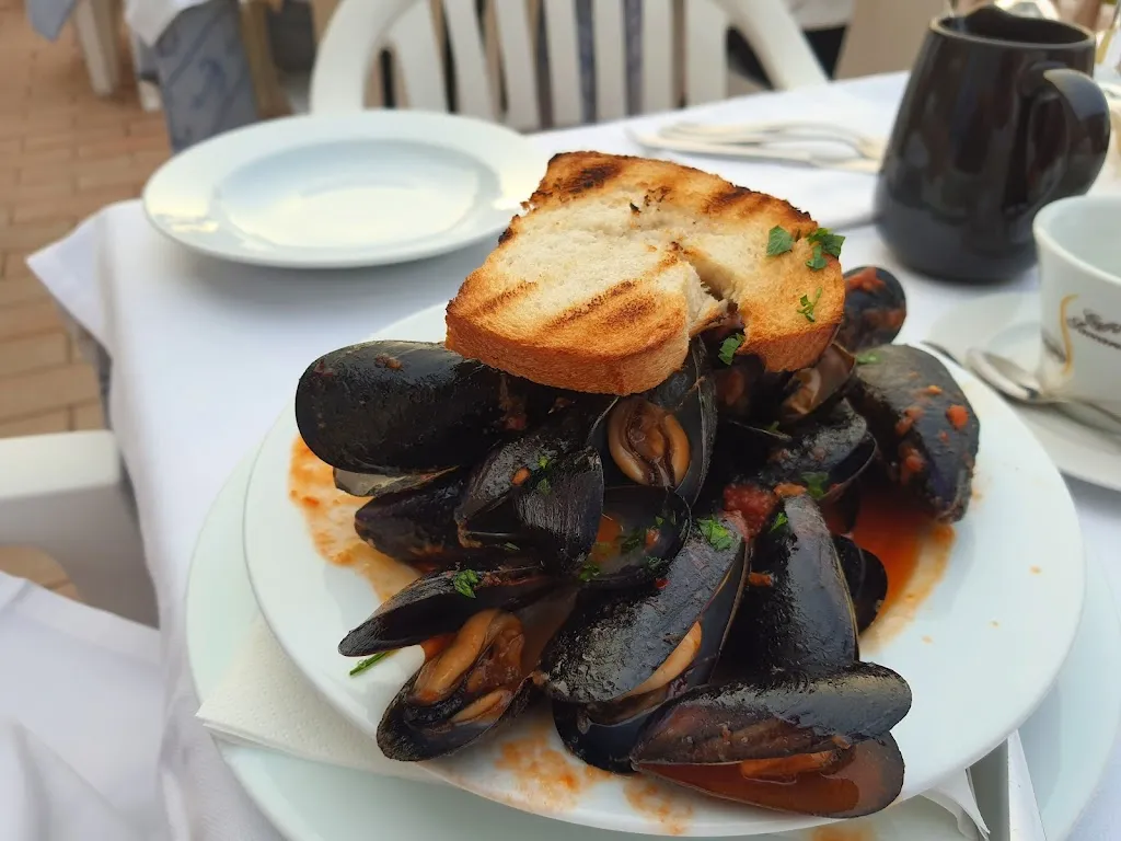 Cliff Mellangård_Ristorante Pizzeria Il Galeone_Numana_review