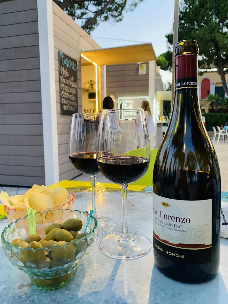 isuf •_La Torre street food_Numana_review