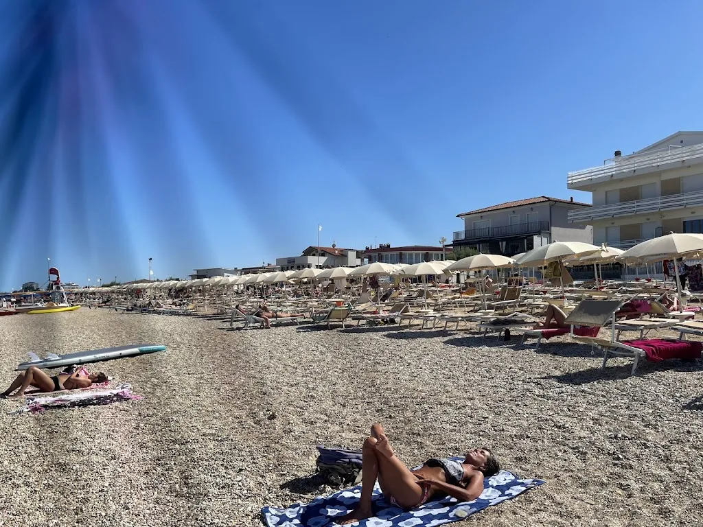 Floriana Fanelli_La Rotonda Gigli Numana_Numana_review