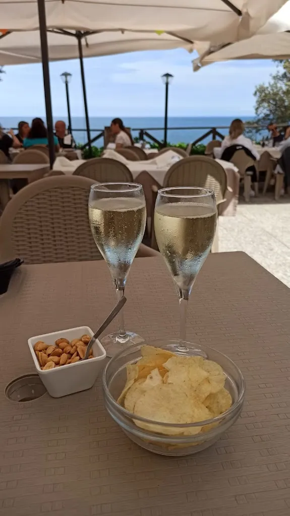 Menu_Ristorante Vittoria - La Terrazza sul Mare_Numana_image_3