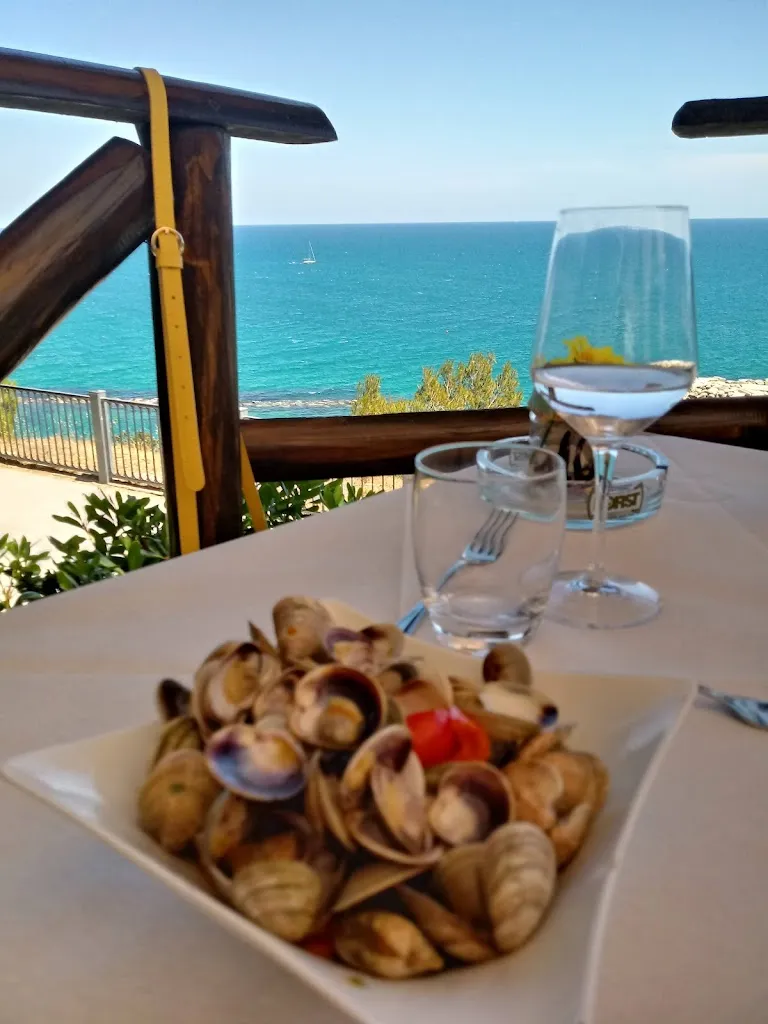 Menu_Ristorante Vittoria - La Terrazza sul Mare_Numana_image_8