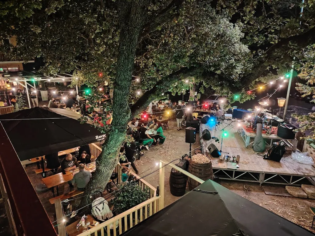 Black Sheep Country Pub_Cassano delle Murge_slider_image_3