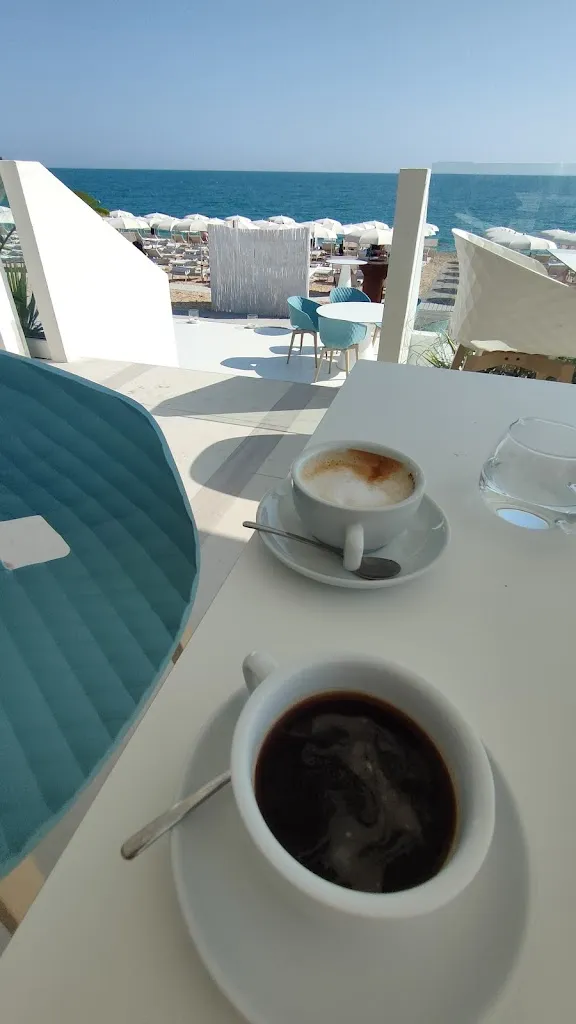 Menu_White Beach Club by Arturo Neumann_Numana_image_3