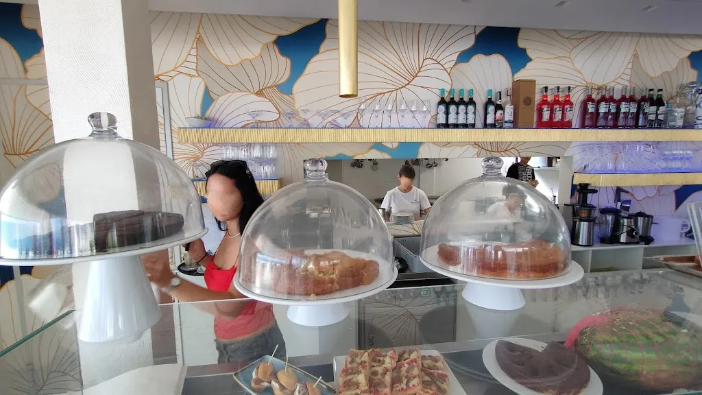 Menu_White Beach Club by Arturo Neumann_Numana_image_4