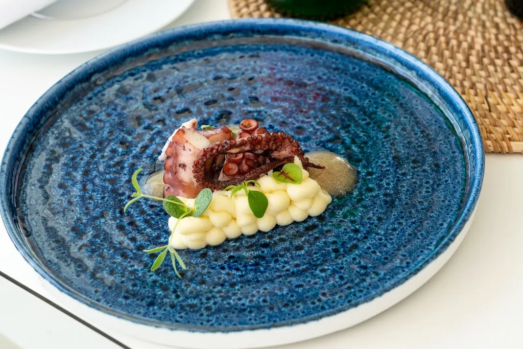 Menu_White Beach Club by Arturo Neumann_Numana_image_7