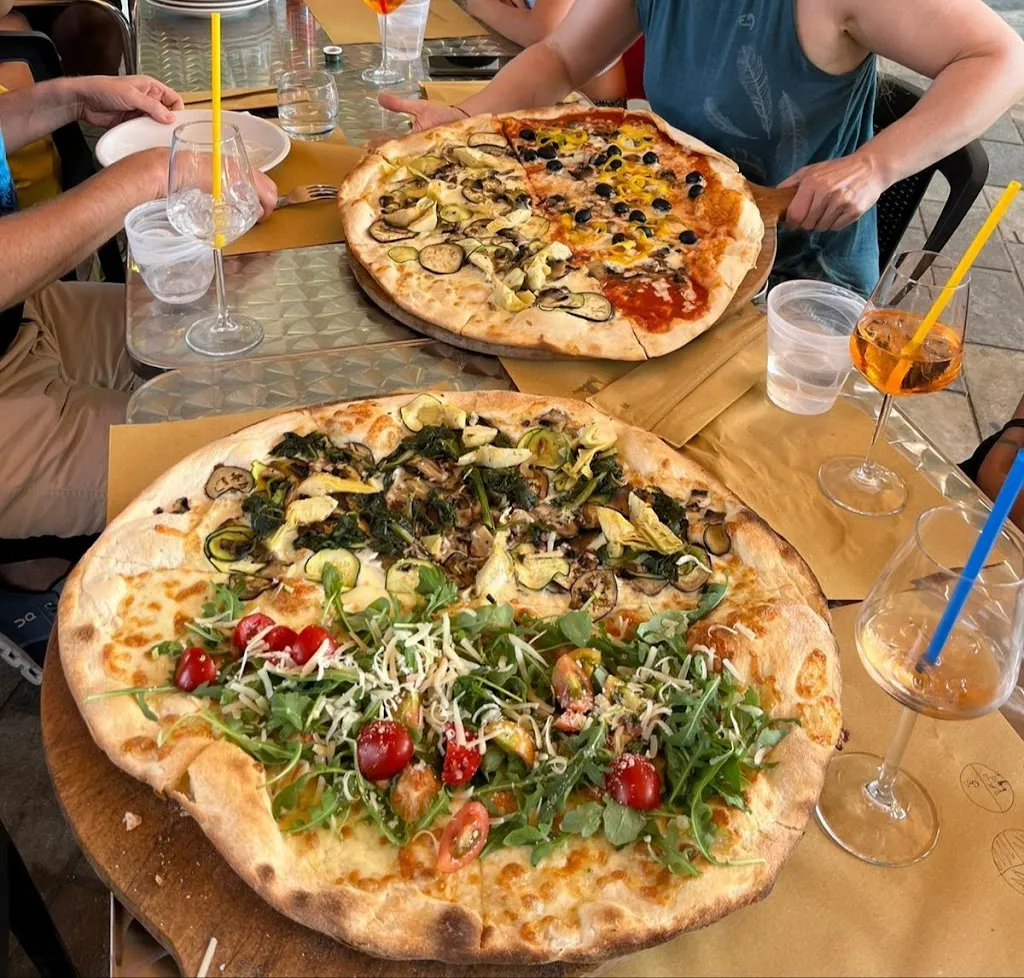 Katha Amelung_Pizza Vino e Fantasia_Pianello Vallesina_review