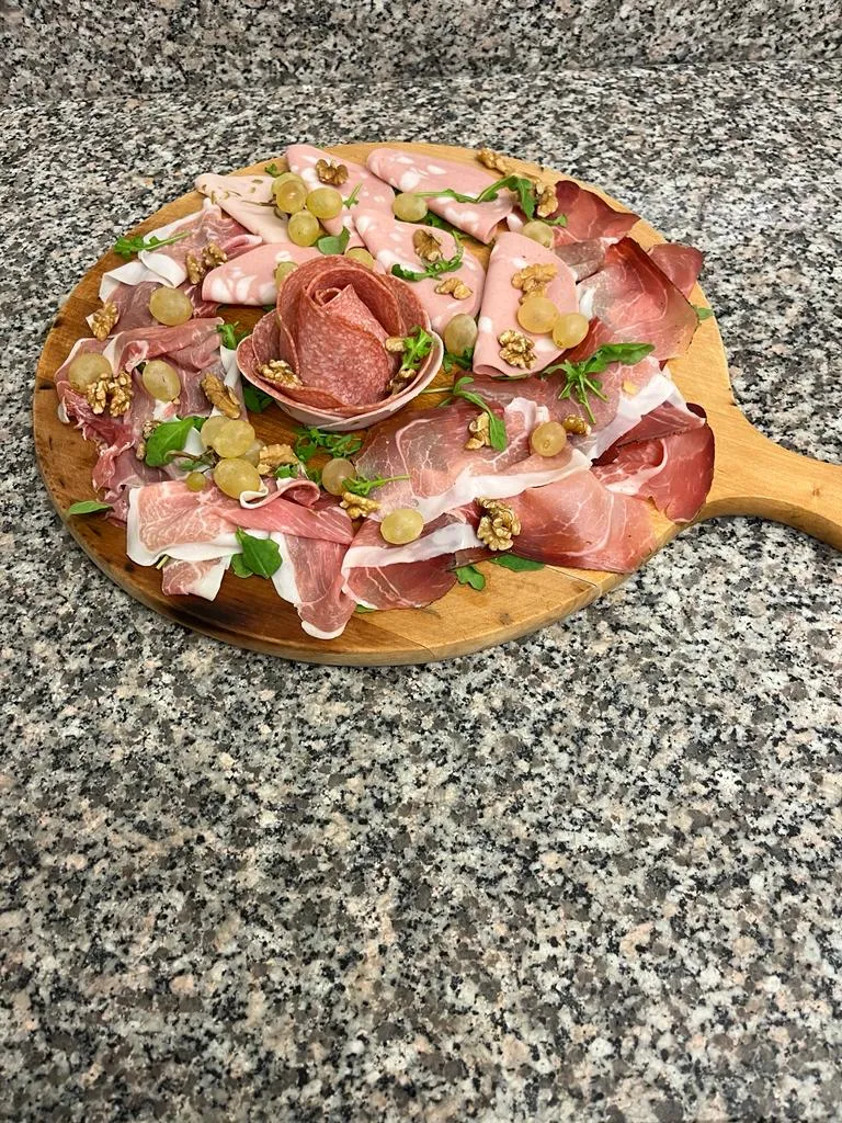 Menu_Bar Pub Queen_Pianello Vallesina_image_4