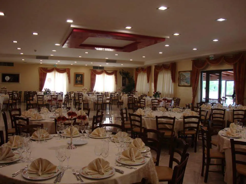 Villa Pietra Del Nisco restaurant in Cassano delle Murge