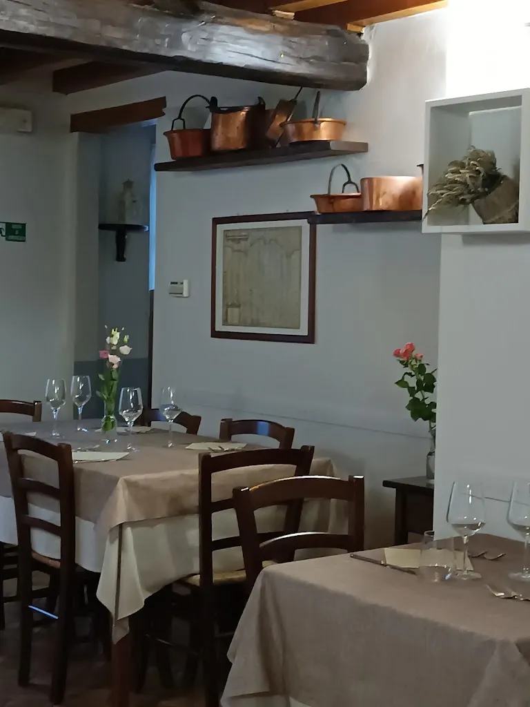 Trattoria Chiarone_Pianello_slider_image_1