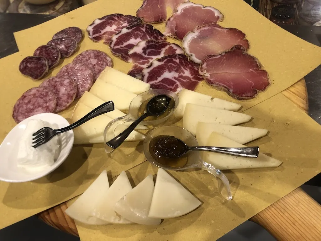 Merenderia_Piattoni-Villa Sant'Antonio_slider_image_3