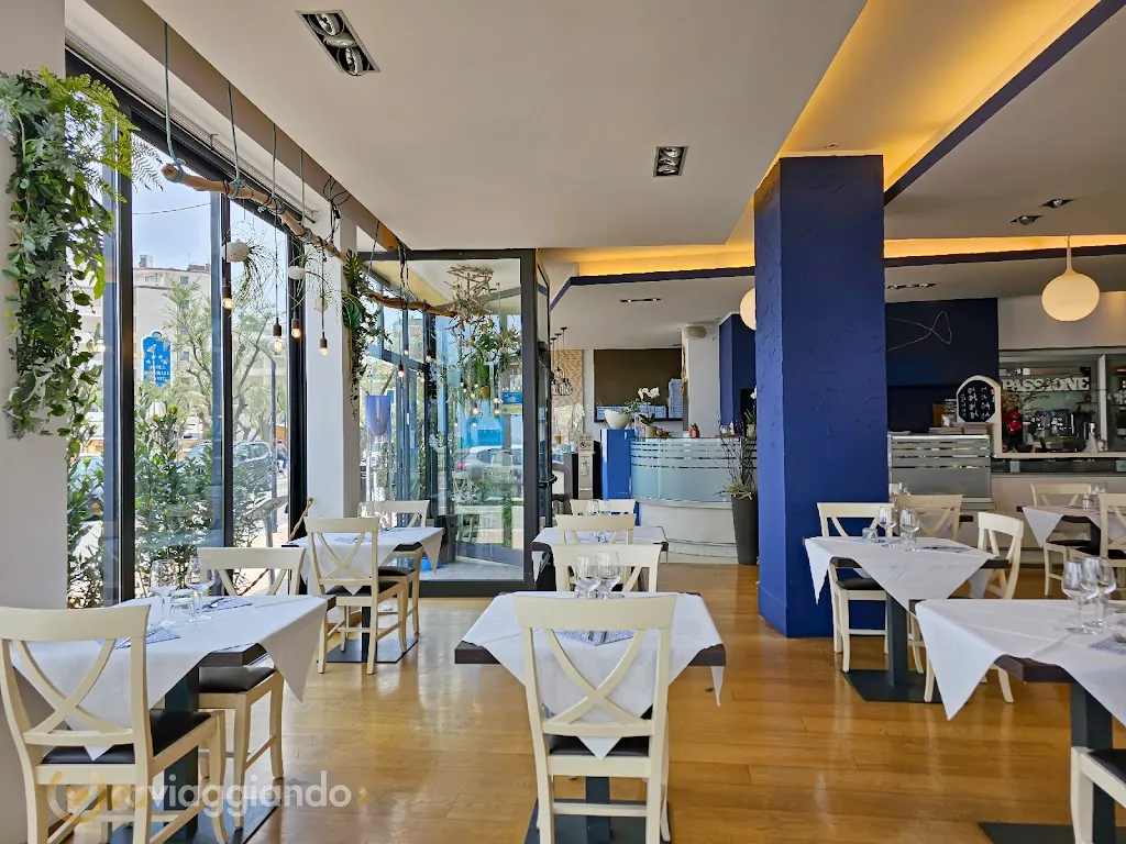 Italian Pizza Restaurant " Giro di Boa " - Pesaro Seaside - Italy restaurant in Pesaro