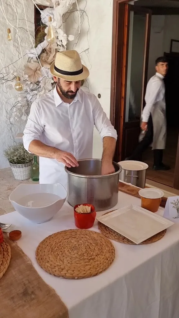 Francesco Pini_Tenuta La Vallonea sala ricevimenti_Cassano delle Murge_review