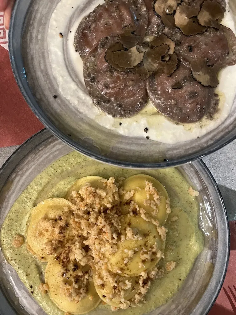 Sara Perišić_IN PIAZZETTA PESARO - FOOD & WINE PASSION_Pesaro_review