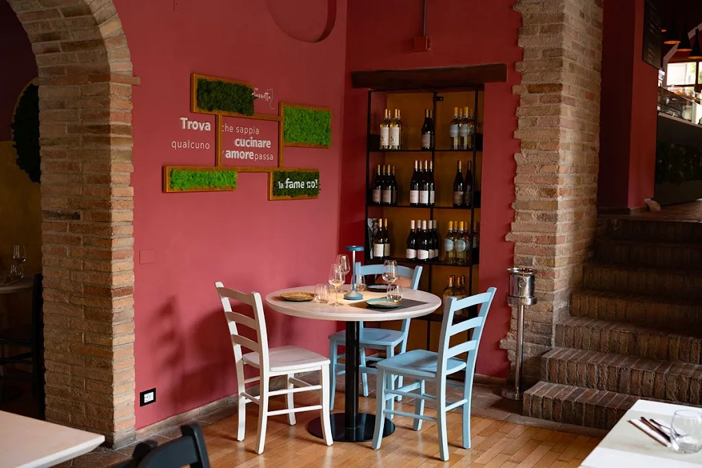 IN PIAZZETTA PESARO - FOOD & WINE PASSION restaurant in Pesaro