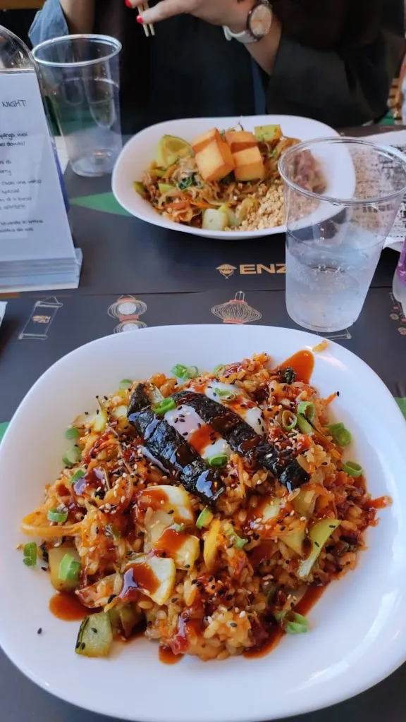 gianna gramellini_Enzu Pesaro_Pesaro_review