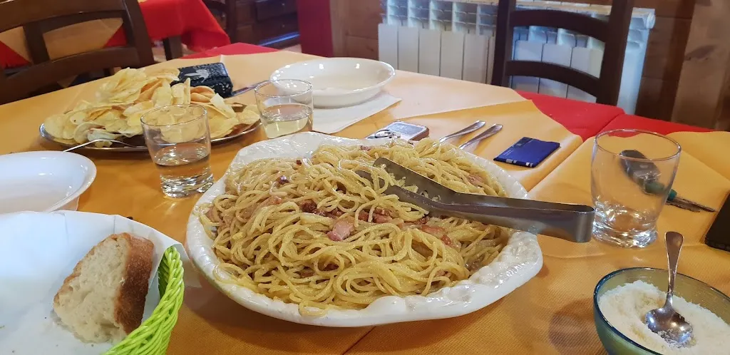 Kometa Punkravers_Trattoria Laila_Pioraco_review