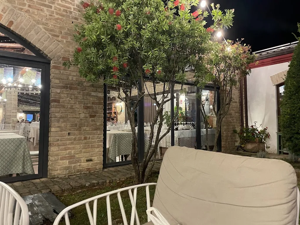 Ristorante La Cipolla D'Oro_Potenza Picena_slider_image_3