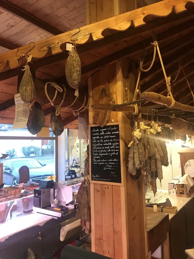 LARA Gentilucci_Azienda Agricola Country Pig_Rapagnano_review