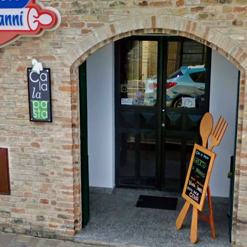 CalaLaPasta restaurant in Recanati