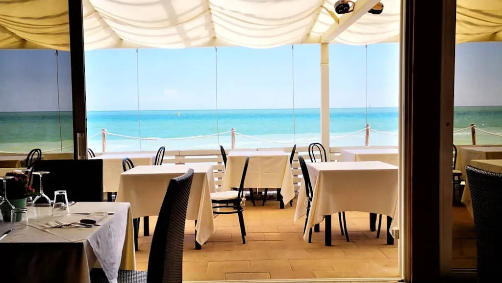 Osteria Salina Ristorantino d'Amare restaurant in Porto Sant'Elpidio