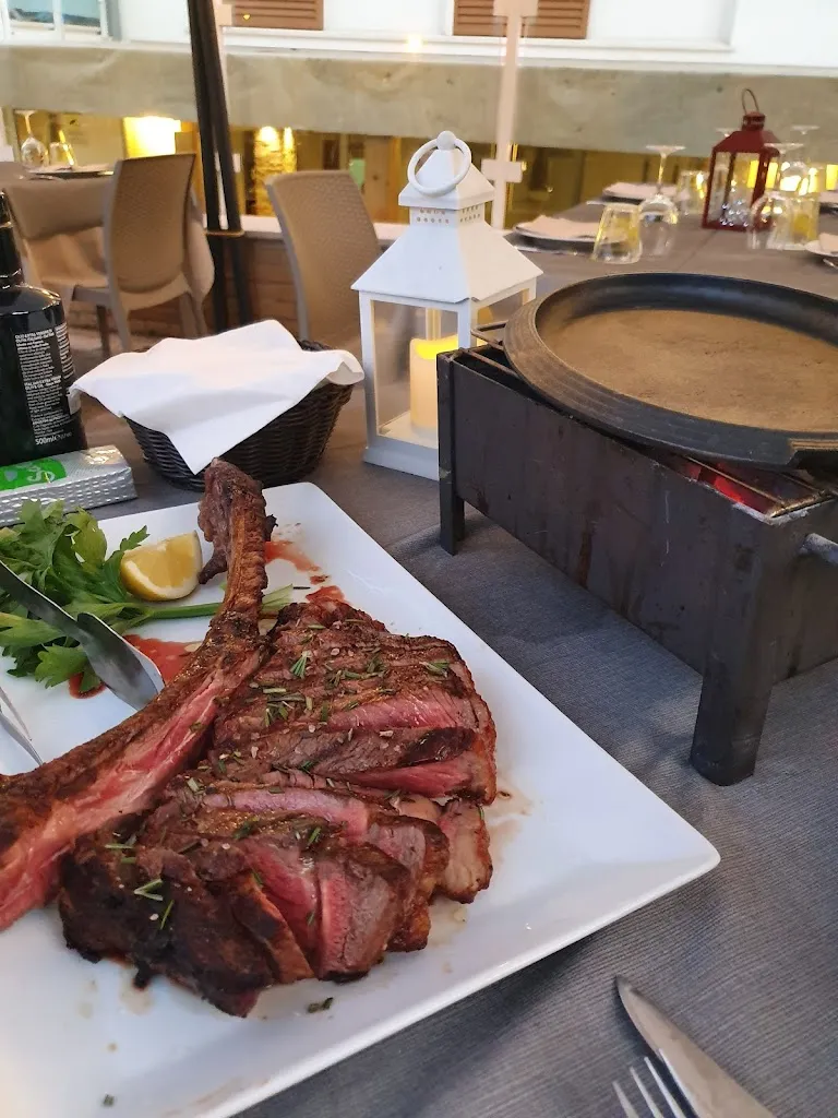 Ladislav Pilař_Le Grottacce Osteria Pizzeria_Porto Sant'Elpidio_review