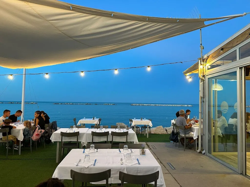 Chalet Luna Rossa restaurant in Porto Sant'Elpidio