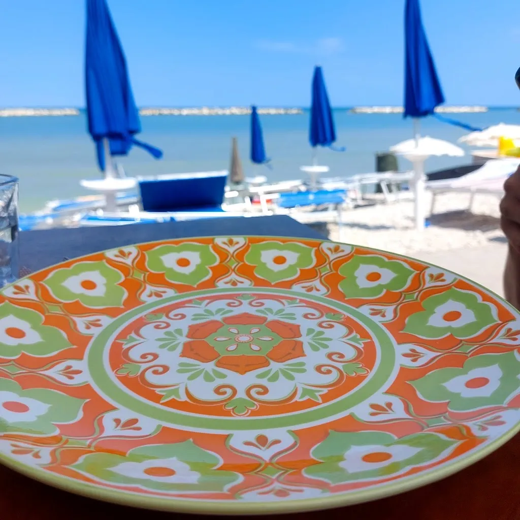 Matteo Monti_LA PAPALINA_Porto Sant'Elpidio_review