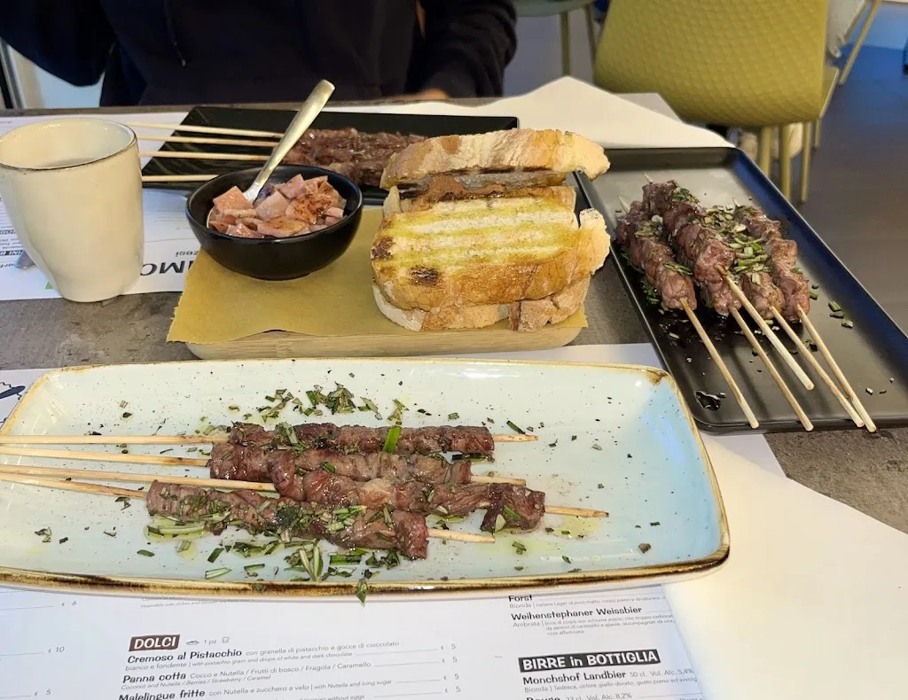 Beatrice Massa_Arrosticiamo_Porto Sant'Elpidio_review