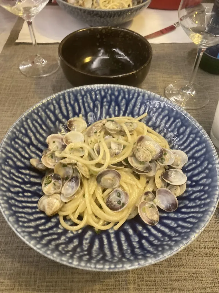 Robert Hasinger_Eskina_Porto Sant'Elpidio_review