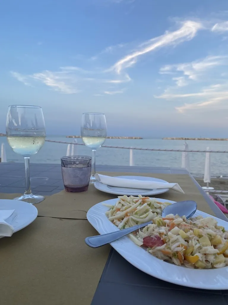 Veronica Eleonora Bertani_Togo Food & Beach_Porto Sant'Elpidio_review