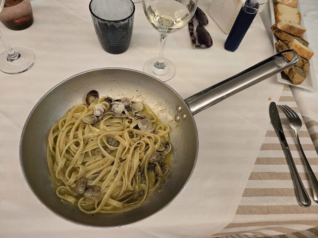 Togo Food & Beach_Porto Sant'Elpidio_slider_image_2