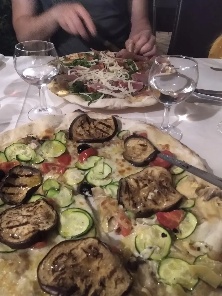 Karina Kratochvílová_Barone Rosso Ristorante Pizzeria_Ripatransone_review