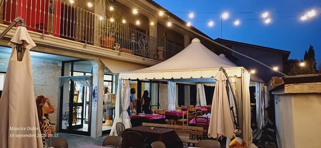 Agriturismo Due Cipressi restaurant in Ripatransone