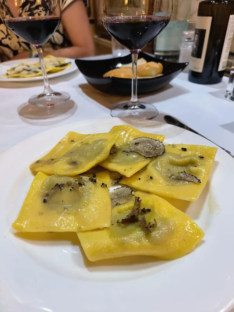 Ristorante Da Rolando_San Costanzo_slider_image_3