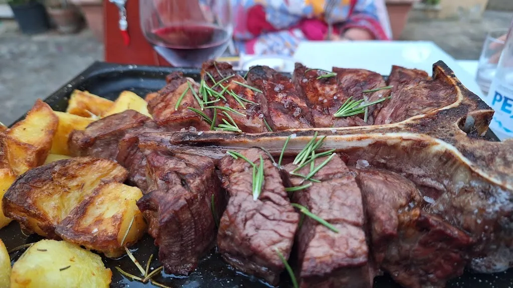 Daniele T._La Grotta di Tufo_San Costanzo_review