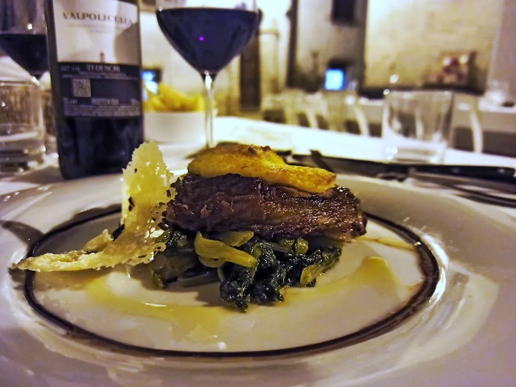 Vladislav Colun_La Grotta di Tufo_San Costanzo_review