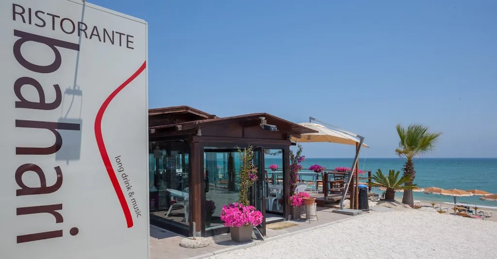 Bahari Cafè Restaurant_Porto Recanati_slider_image_1