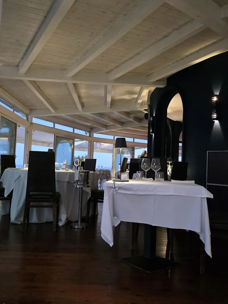 Kiro Kiro restaurant & sushi_Porto Recanati_slider_image_3