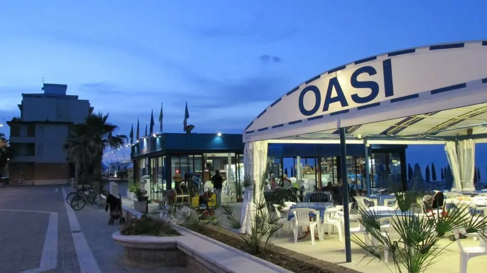 Balneare Oasi restaurant in Porto Recanati