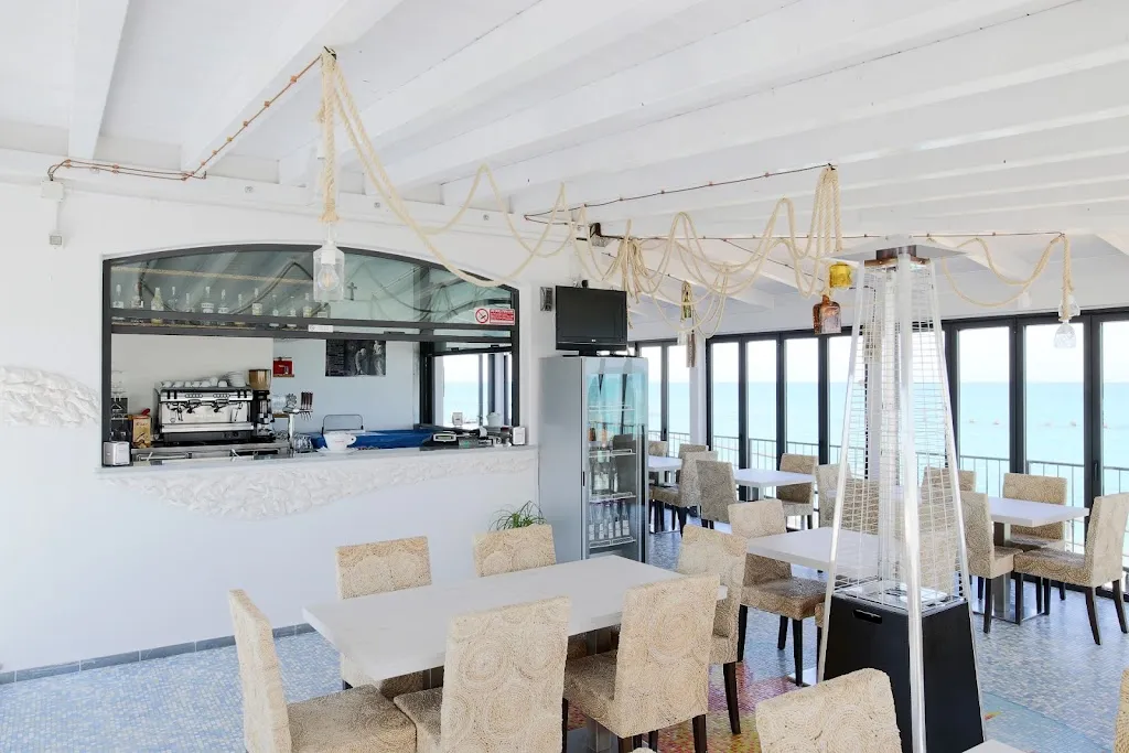 Barracuda Fish Bar restaurant in Porto Recanati