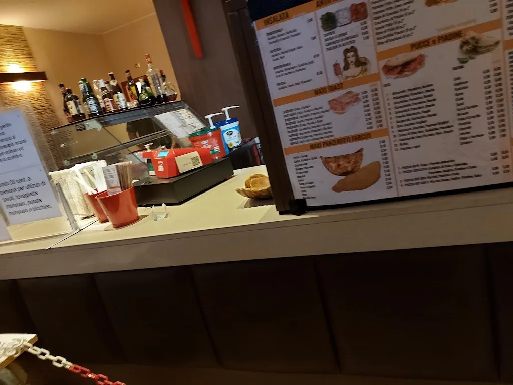 Menu_Pizza Is Love_Cassano delle Murge_immagine_1