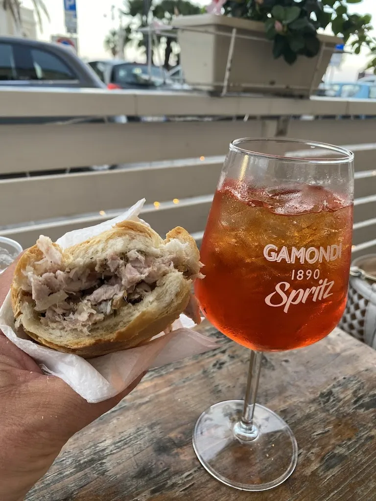 Il Gatto E La Volpe restaurant in Porto Recanati