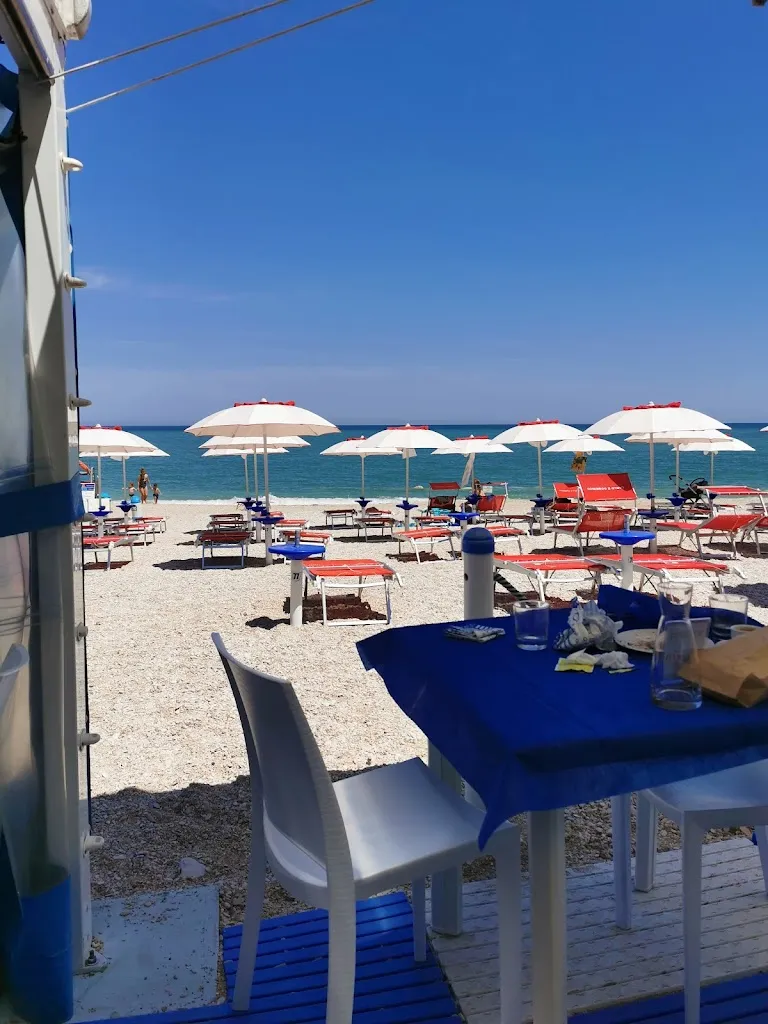 Emanuele Sarnari_Bagni Carlo e Domenico - Bar Ristorantino_Porto Recanati_review