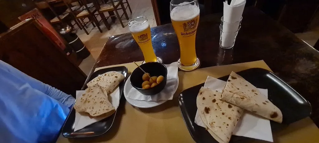 Roberto De Filippo_Gambrinus Pub birreria_Porto Recanati_review