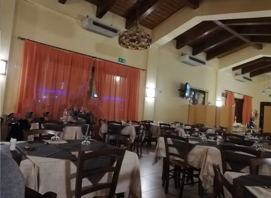 Ristorante Pizzeria La Palma_San Lorenzo in Campo_slider_image_3