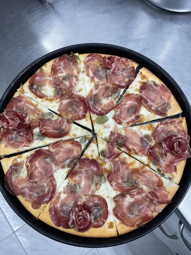 Speedy Pizza Di Susy & Elly snc_San Lorenzo in Campo_slider_image_2