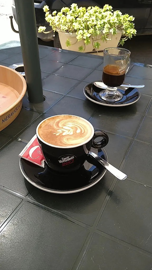 Selma Vrinds_Antica Panetteria Farfense S.N.C. Di P. Di Flavio & C._San Vittoria in Matenano_review