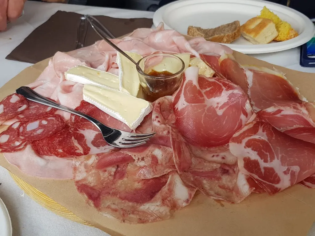 Laura Macineanu_Ristorante Enoteca Vin Italy di Zeno Pistola - Sant'Angelo_Sant'Angelo in Vado_review